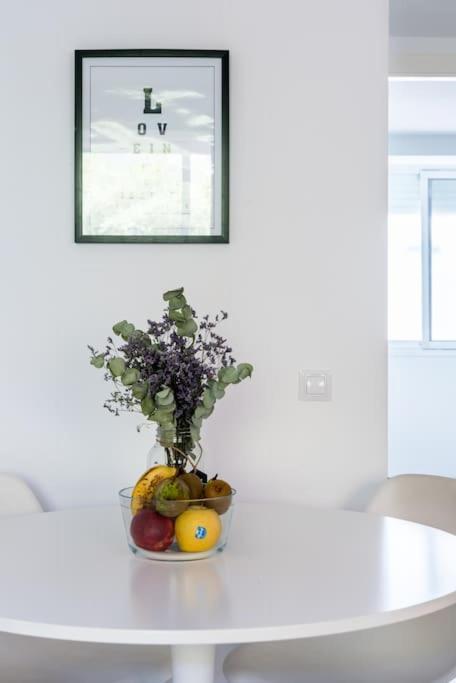 Apartamento Moderno En Triana 2 Dormitorios Y Aire Acondicionado Sevilha Exterior foto