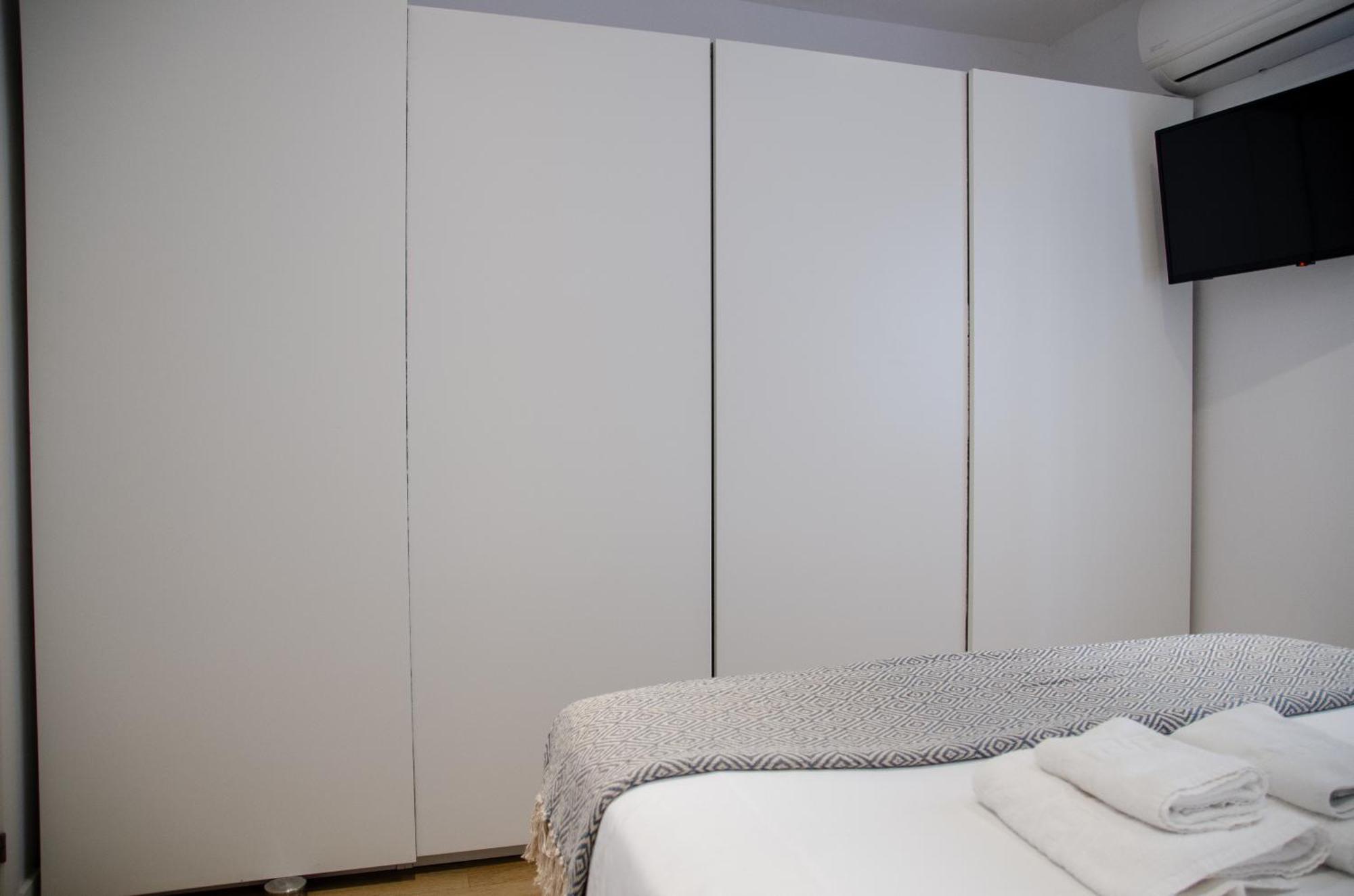 Apartamento Moderno En Triana 2 Dormitorios Y Aire Acondicionado Sevilha Exterior foto