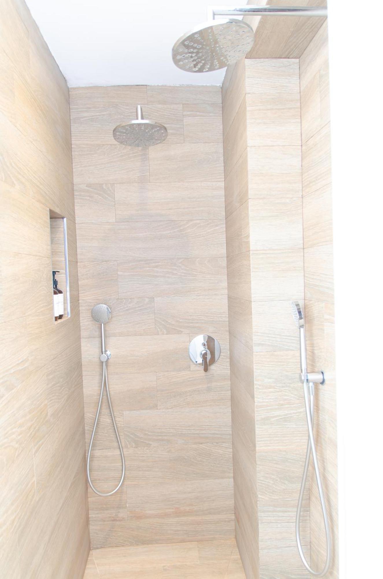 Apartamento Moderno En Triana 2 Dormitorios Y Aire Acondicionado Sevilha Exterior foto