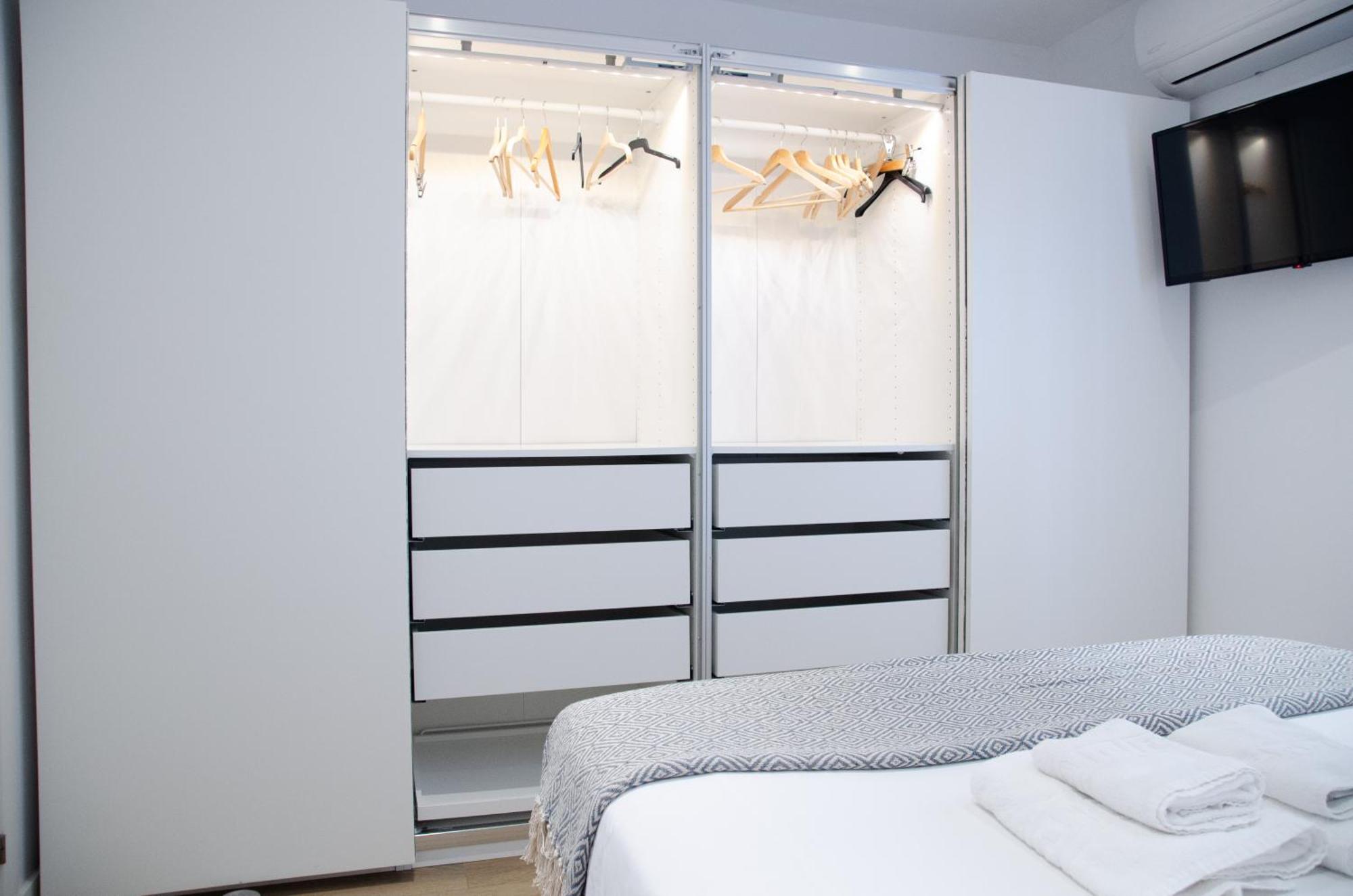 Apartamento Moderno En Triana 2 Dormitorios Y Aire Acondicionado Sevilha Exterior foto