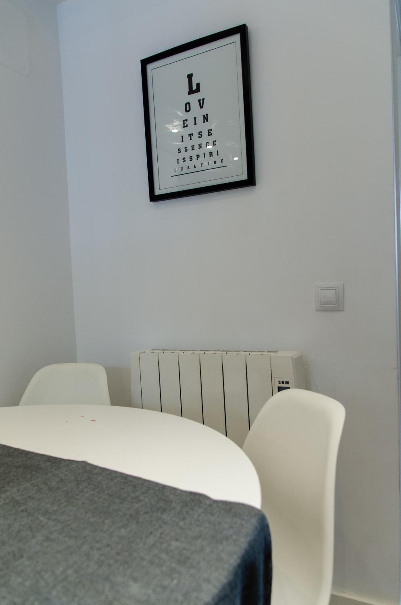 Apartamento Moderno En Triana 2 Dormitorios Y Aire Acondicionado Sevilha Exterior foto