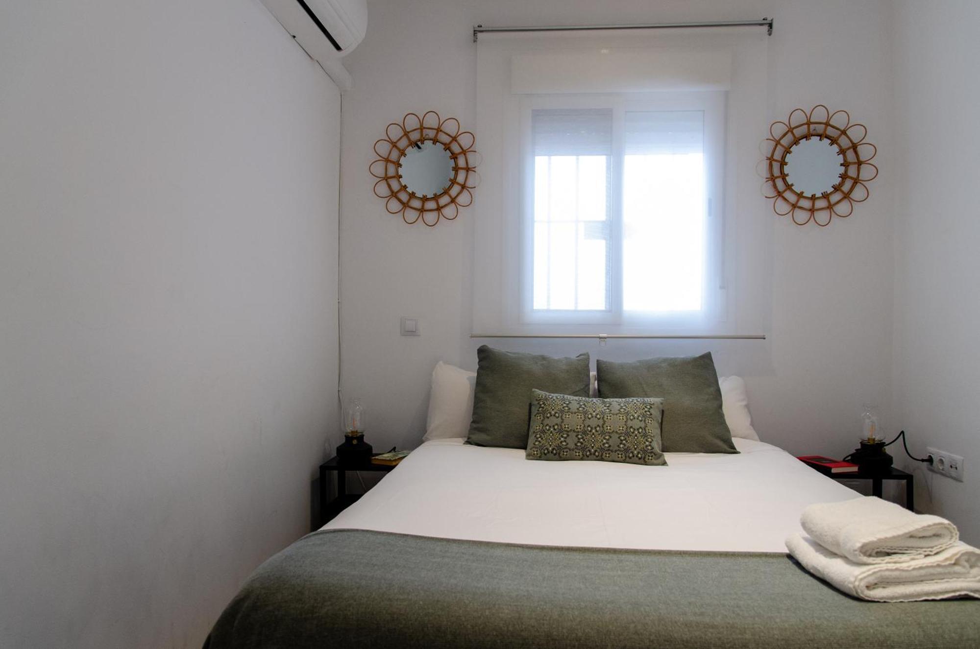 Apartamento Moderno En Triana 2 Dormitorios Y Aire Acondicionado Sevilha Exterior foto