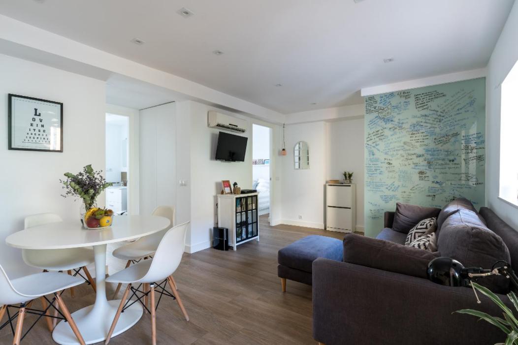 Apartamento Moderno En Triana 2 Dormitorios Y Aire Acondicionado Sevilha Exterior foto